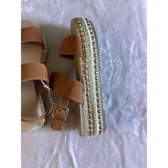 Adrienne Vittadini shoes - Picture 4 of 8